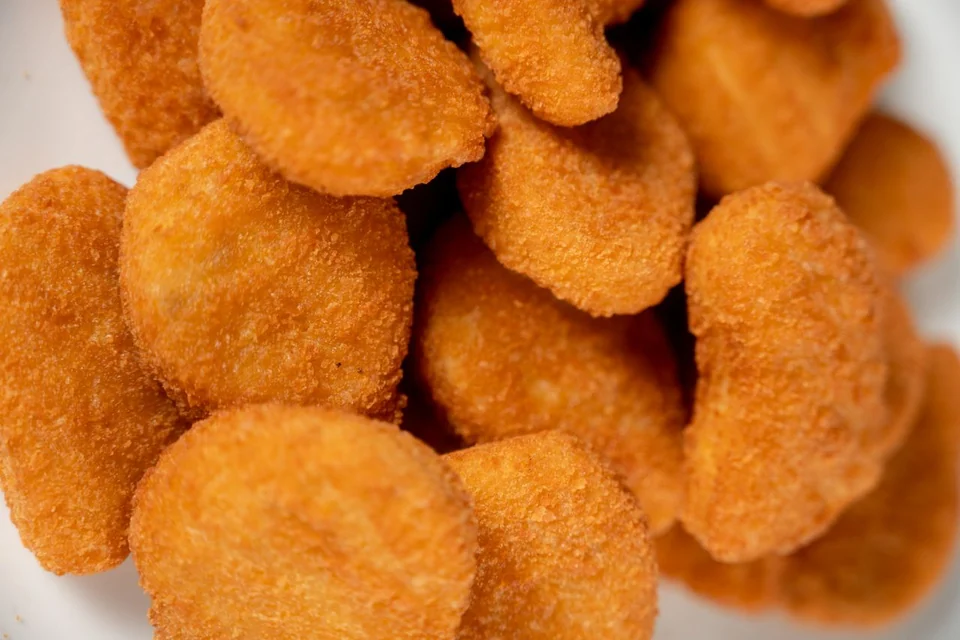 Goudbruine krokante chicken nuggets